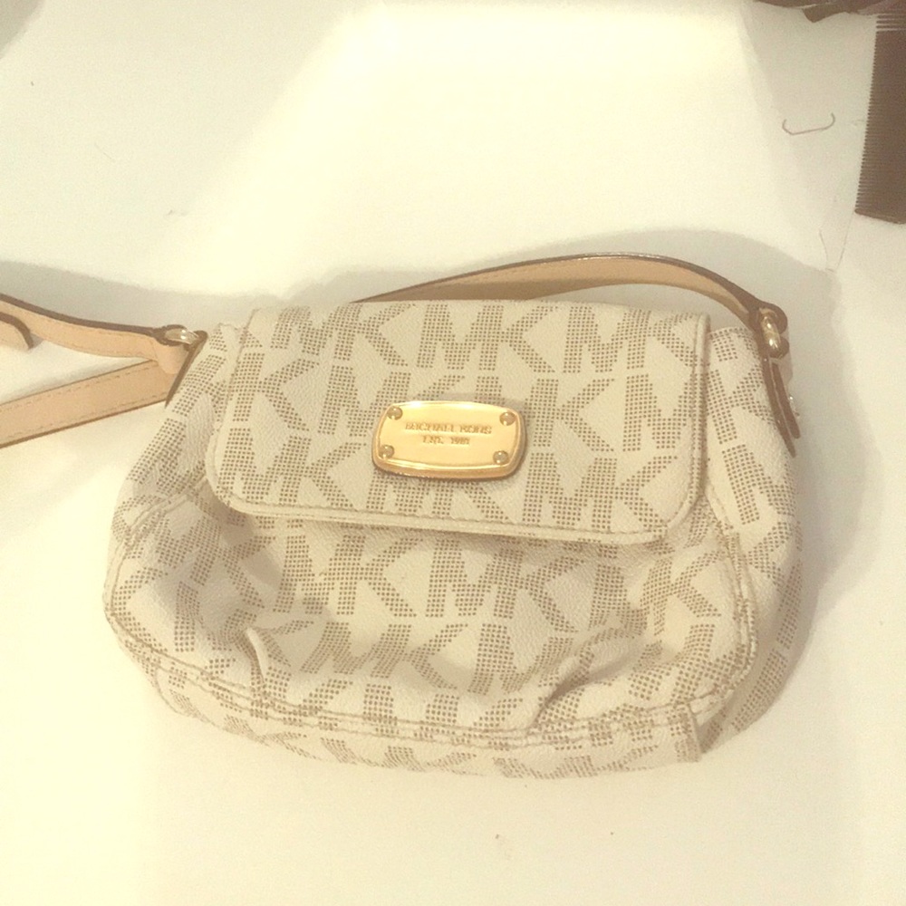 Michael Kors cross body